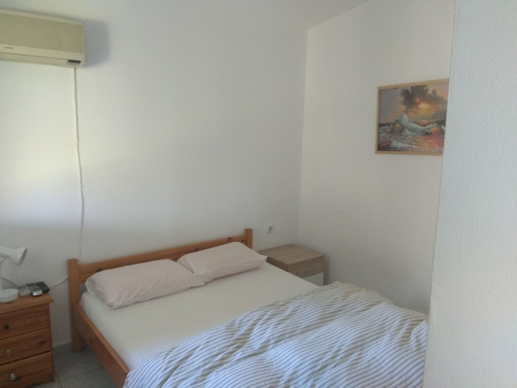 Roula'S Rooms Aegina Esterno foto